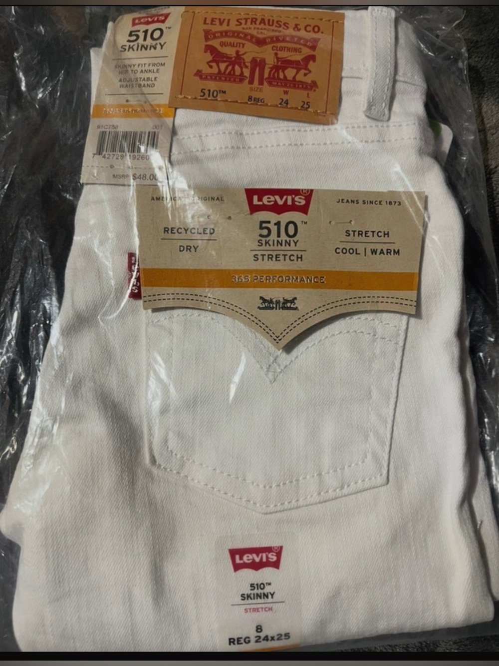 New-boys sz.8. 24 inch waist Levi's 510 Skinny Jeans-classic white jeans
